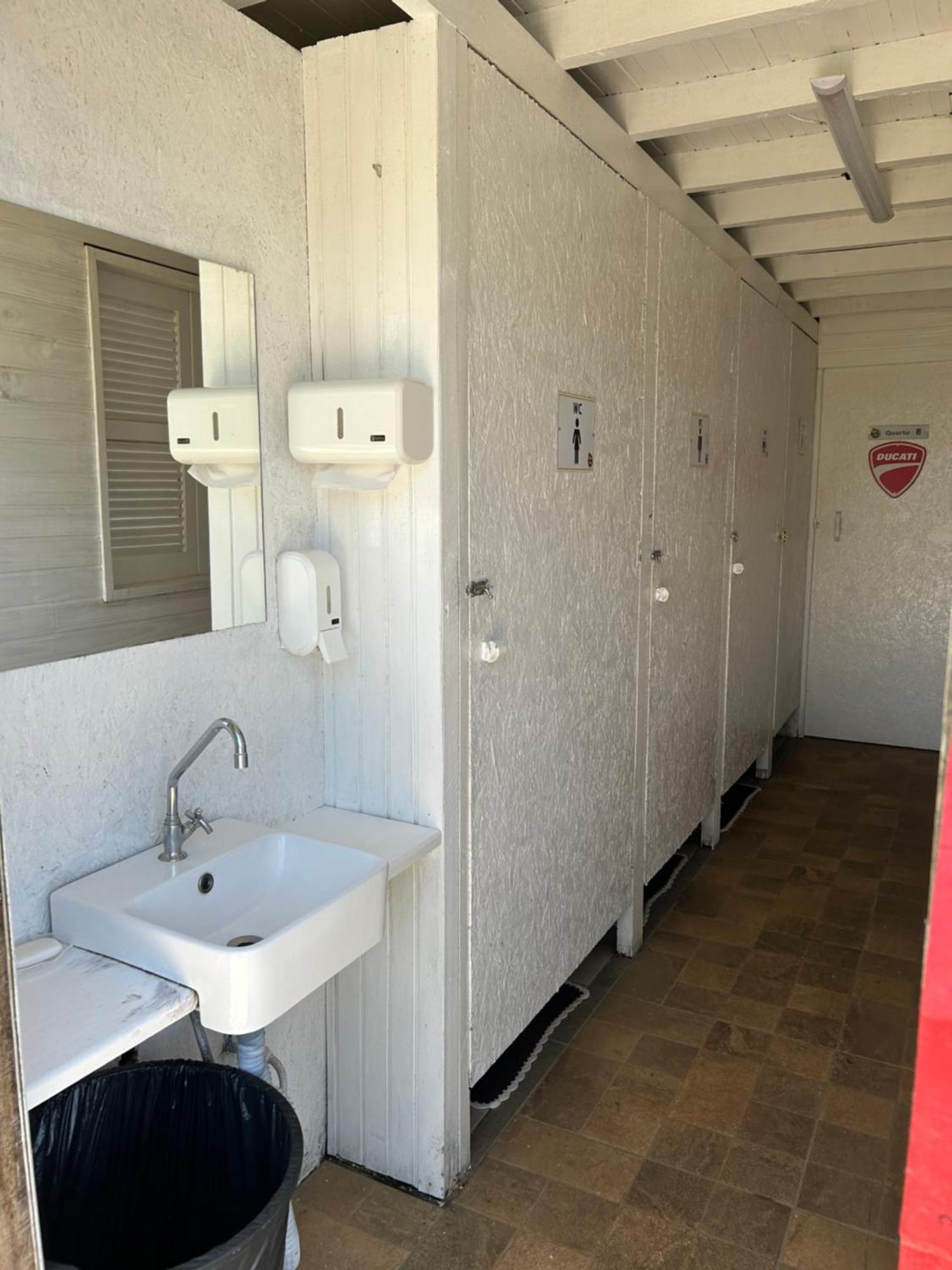 Pousada E Camping Do Motochileiro 乌鲁比西 外观 照片